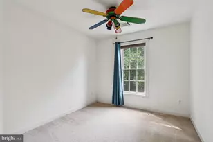 4322 Thomas Brigade Ln, Fairfax, VA 22033 - Photo 8