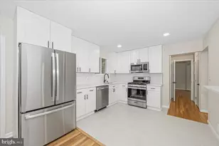 8624 Parliament Dr, Springfield, VA 22151 - Photo 10