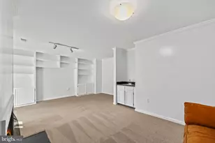 8217 Clifton Farm Ct, Alexandria, VA 22306 - Photo 28
