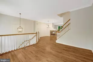 1268 Wild Hawthorn Way, Reston, VA 20194 - Photo 8