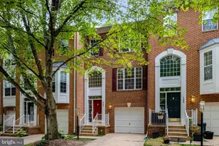 1268 Wild Hawthorn Way, Reston, VA 20194 - Photo 2
