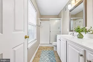 13004 Cabin Creek Rd, Herndon, VA 20171 - Photo 16