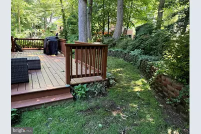 9809 Bacon Court, Fairfax, VA 22032 - Photo 10