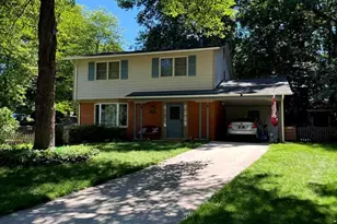 9809 Bacon Ct, Fairfax, VA 22032 - Photo 8
