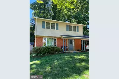 9809 Bacon Court, Fairfax, VA 22032 - Photo 4