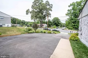 8926 Sylvania St, Lorton, VA 22079 - Photo 50