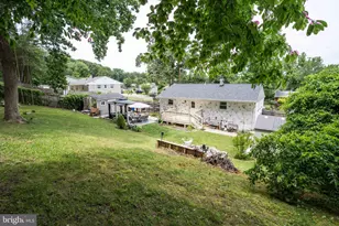 8926 Sylvania St, Lorton, VA 22079 - Photo 40