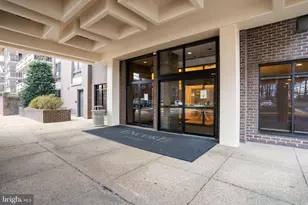1808 Old Meadow Rd, McLean, VA 22102 - Photo 2