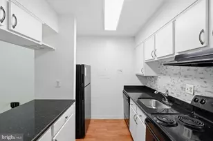 1808 Old Meadow Rd, McLean, VA 22102 - Photo 10