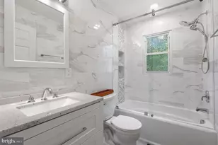 9221 Weant Dr, Great Falls, VA 22066 - Photo 22