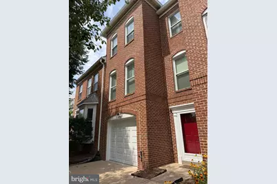 12087 Edgemere Circle, Reston, VA 20190 - Photo 4