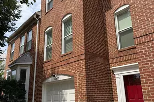 12087 Edgemere Cir, Reston, VA 20190 - Photo 4