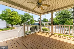 14601 Northwest Pl, Chantilly, VA 20151 - Photo 4