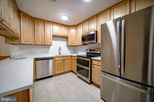 2205 Southgate Square SE, Reston, VA 20191 - Photo 6