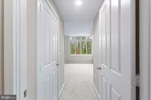 4480 Market Commons Dr, Fairfax, VA 22033 - Photo 32