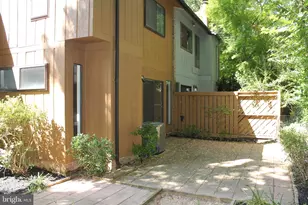 11922 Escalante Ct, Reston, VA 20191 - Photo 24