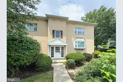 2900 Peyton Randolph Drive #201, Falls Church, VA 22044 - Photo 4