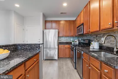 2665 Prosperity Avenue #437, Fairfax, VA 22031 - Photo 6