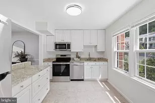 8398 Uxbridge Ct, Springfield, VA 22151 - Photo 6