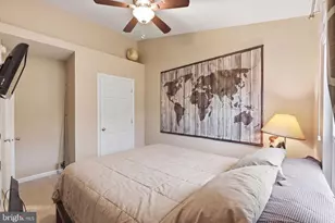 12109 Wedgeway Ct, Fairfax, VA 22033 - Photo 16