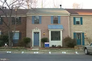 9426 Candleberry Ct, Burke, VA 22015 - Photo 1