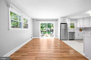 14711 Carlbern Dr, Centreville, VA 20120 - Photo 10