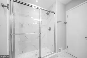 14711 Carlbern Dr, Centreville, VA 20120 - Photo 16