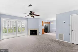 12110 Green Leaf Ct, Fairfax, VA 22033 - Photo 4