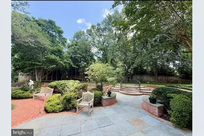 1197 Meadow Green Lane, McLean, VA 22102 - Photo 44