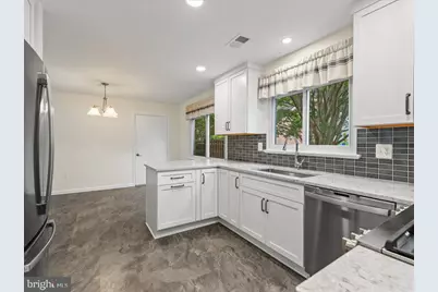 1428 Yellowwood Court, Reston, VA 20190 - Photo 6