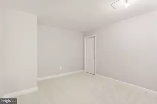 8930 Jameson St, Lorton, VA 22079 - Photo 24