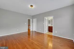 4579 Derring Ln, Fairfax, VA 22030 - Photo 14