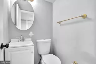 8127 Pinelake Ct, Alexandria, VA 22309 - Photo 22
