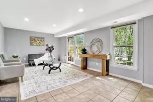 8127 Pinelake Ct, Alexandria, VA 22309 - Photo 8