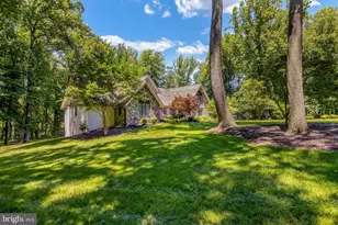 10120 Walker Lake Dr, Great Falls, VA 22066 - Photo 28