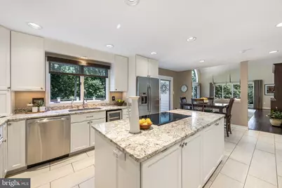 10120 Walker Lake Drive, Great Falls, VA 22066 - Photo 4