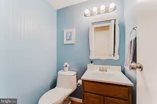 8407 Chillum Ct, Springfield, VA 22153 - Photo 28