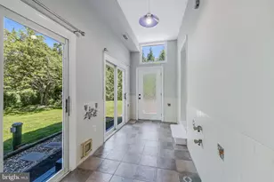 10520 Hunting Crest Ln, Vienna, VA 22182 - Photo 32
