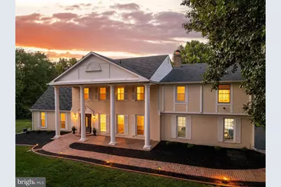 10520 Hunting Crest Lane, Vienna, VA 22182 - Photo 4