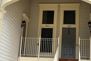 8202 Crossbrook Ct, Lorton, VA 22079 - Photo 2