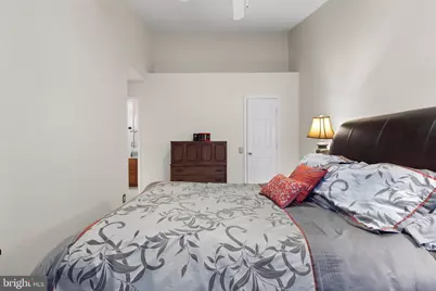 8202 Crossbrook Court #8202C, Lorton, VA 22079 - Photo 16