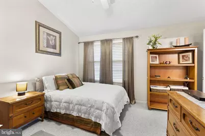 8202 Crossbrook Court #8202C, Lorton, VA 22079 - Photo 12