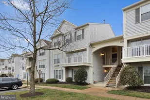 8202 Crossbrook Ct, Lorton, VA 22079 - Photo 1