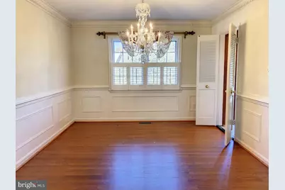 7412 Hallcrest Drive, McLean, VA 22102 - Photo 6