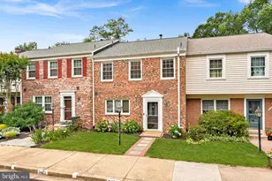 5422 Bromyard Ct, Burke, VA 22015 - Photo 2
