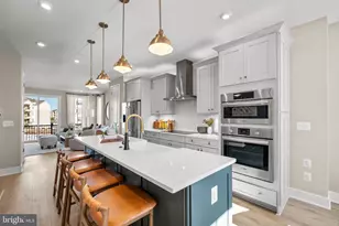 2608 River Birch Rd, Herndon, VA 20171 - Photo 6