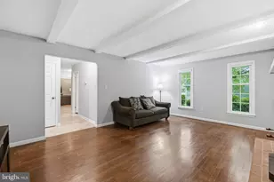 8900 Queen Elizabeth Blvd, Annandale, VA 22003 - Photo 10