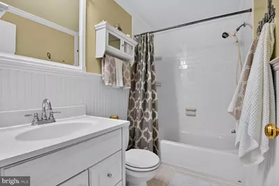 12714 Longleaf Lane, Herndon, VA 20170 - Photo 14