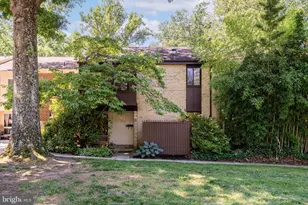 11073 Saffold Way, Reston, VA 20190 - Photo 2