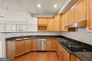 7049 Huntley Run Pl, Alexandria, VA 22306 - Photo 4